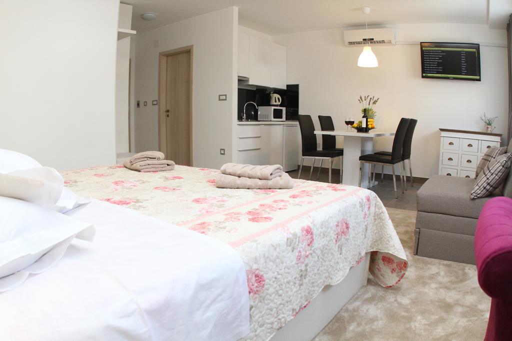 Studio Apartments Mirakul Split Zimmer foto